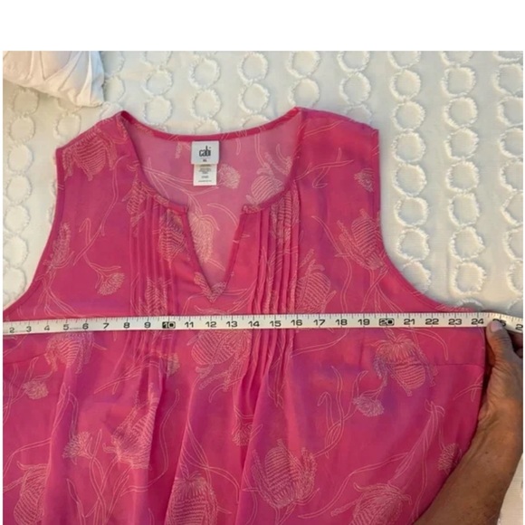 CAbi Pink Floral Sleeveless Top XL 6526 Corsage - Picture 8 of 9
